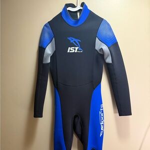IST Proline Men’s Medium 2mm Full Body Neoprene Wetsuit